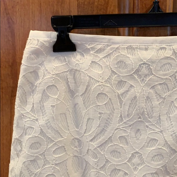 Loft White Lace Mini Skirt - Picture 2 of 5